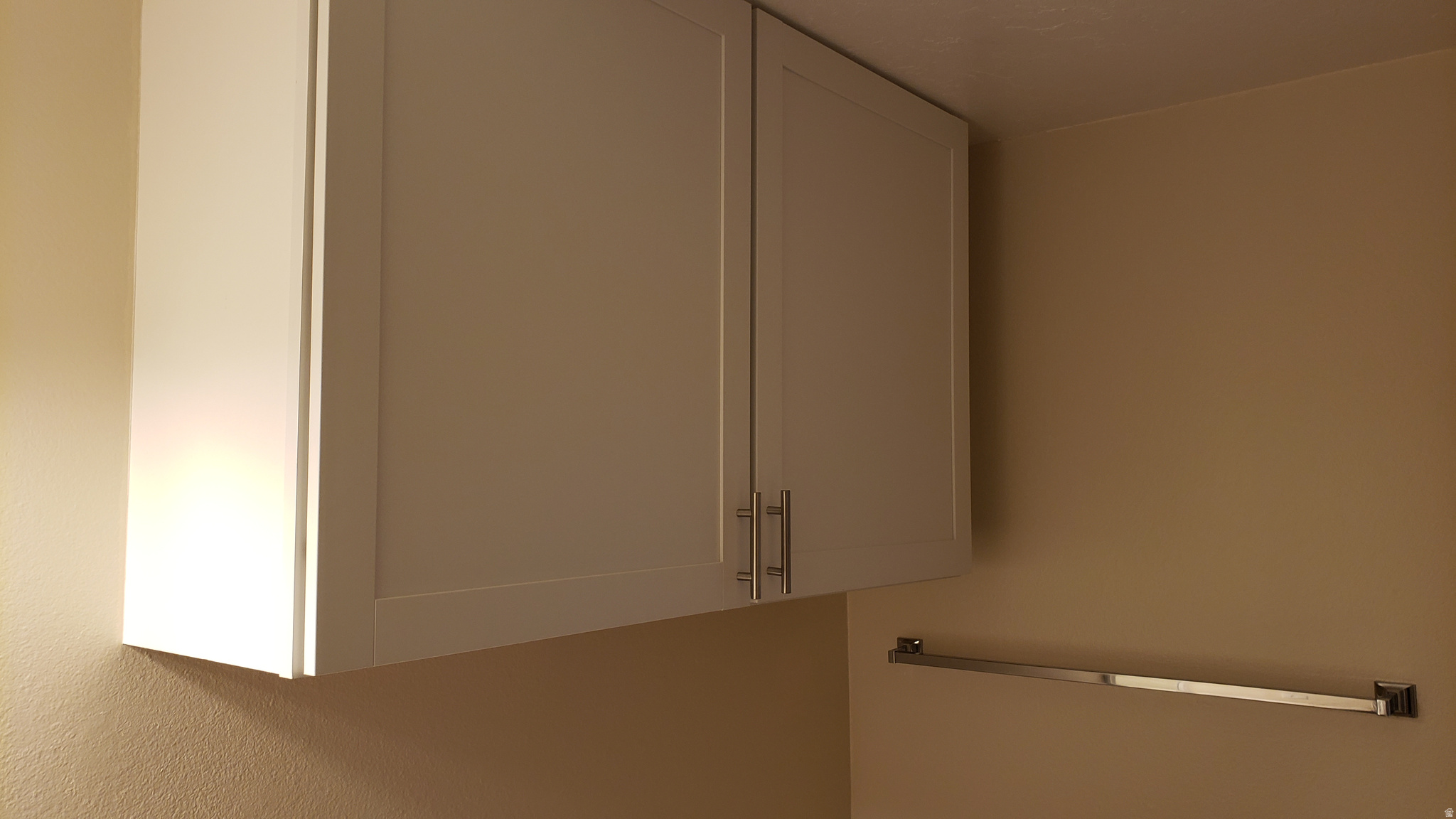 CHASE LANE - Residential