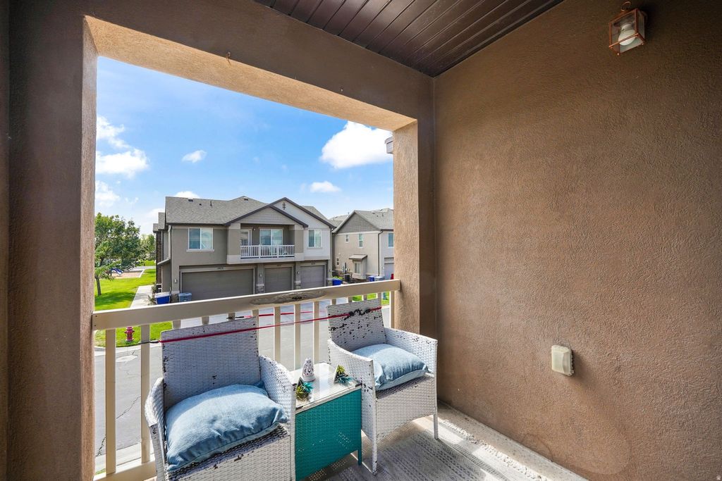 Photo of 1022 W ALLINGTON DR N, North Salt Lake, UT 84054 (MLS # 2156372)