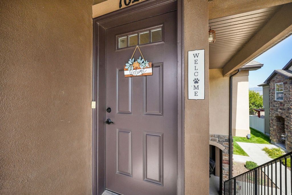 Photo of 1022 W ALLINGTON DR N, North Salt Lake, UT 84054 (MLS # 2156372)