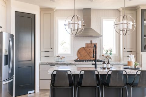 Tiny photo for 326 E LUNA CIR #7, Salem, UT 84653 (MLS # 2136502)