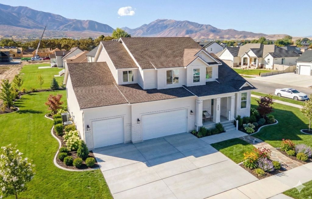 Photo of 326 E LUNA CIR #7, Salem, UT 84653 (MLS # 2136502)