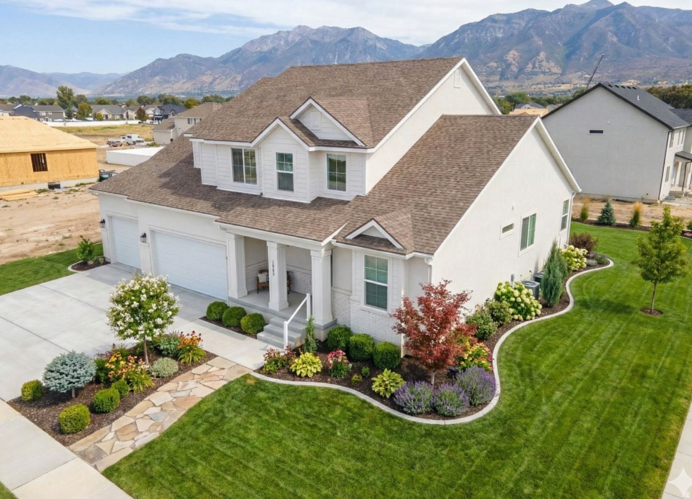 MOONLIGHT VILLAGE - Residential