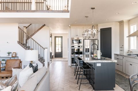 Tiny photo for 326 E LUNA CIR #7, Salem, UT 84653 (MLS # 2136502)