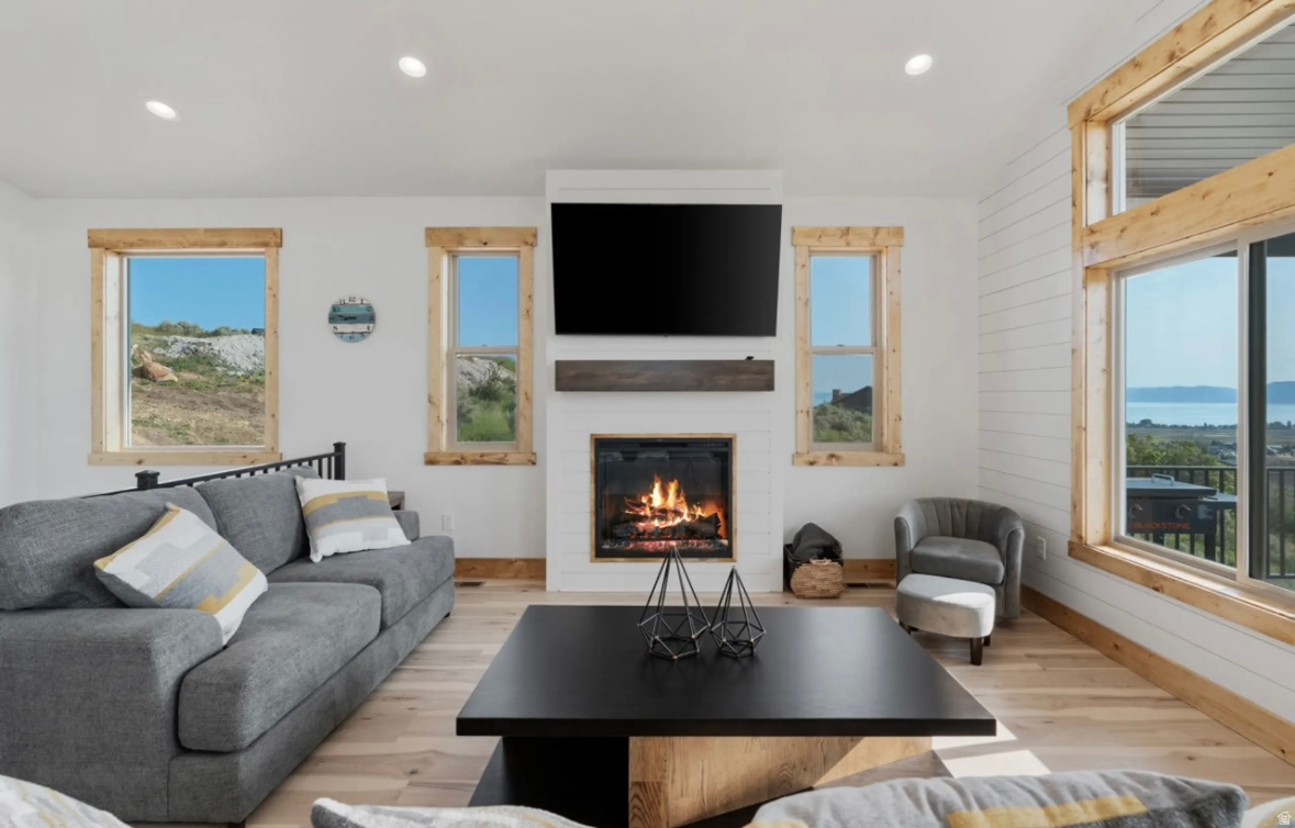 OMEGA SUB - Residential