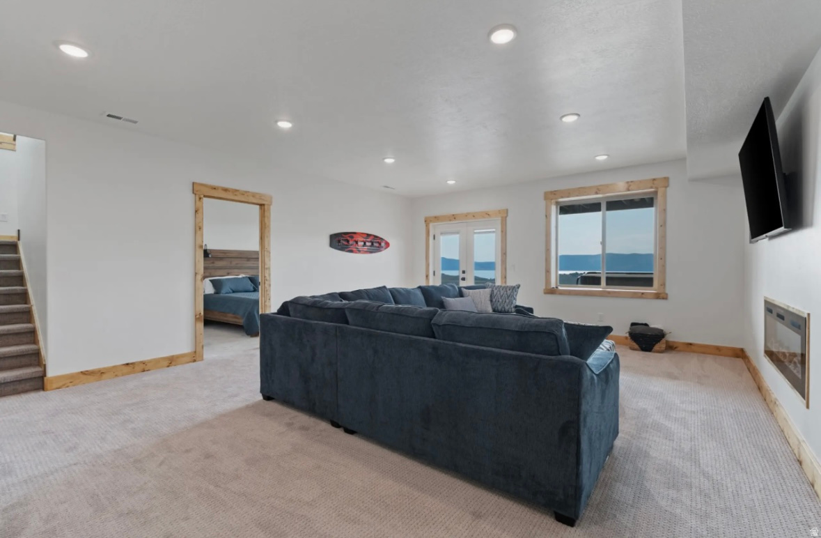 OMEGA SUB - Residential