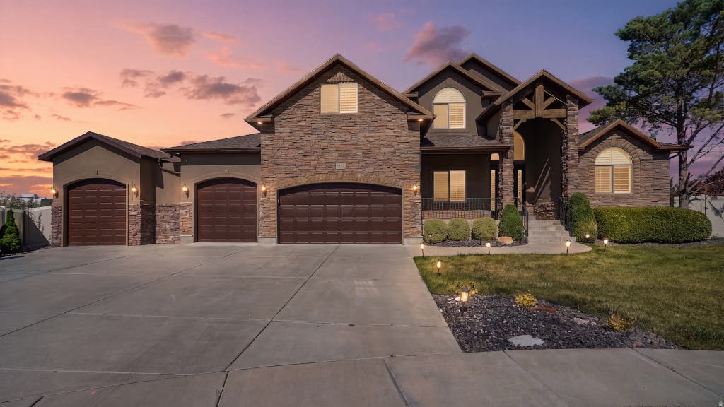 Photo of 1301 N 2350 W, Lehi, UT 84043 (MLS # 2167373)