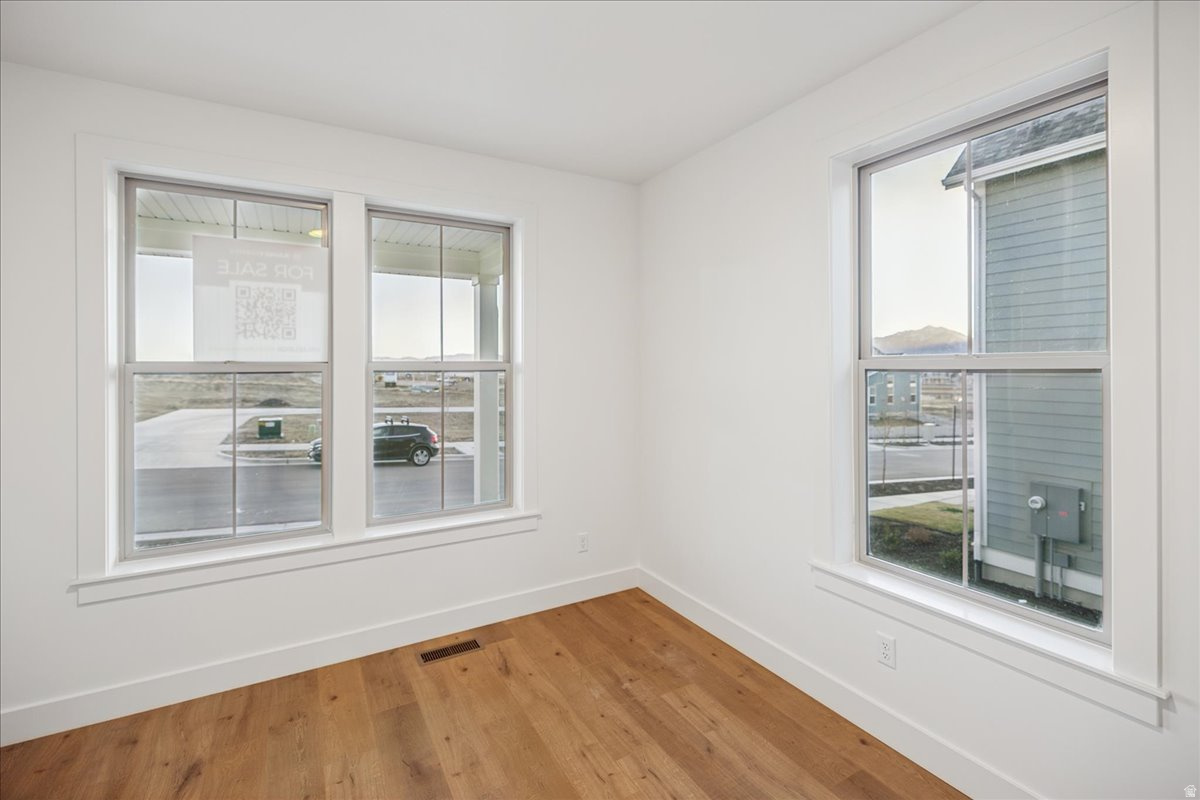 DAYBREAK - Residential