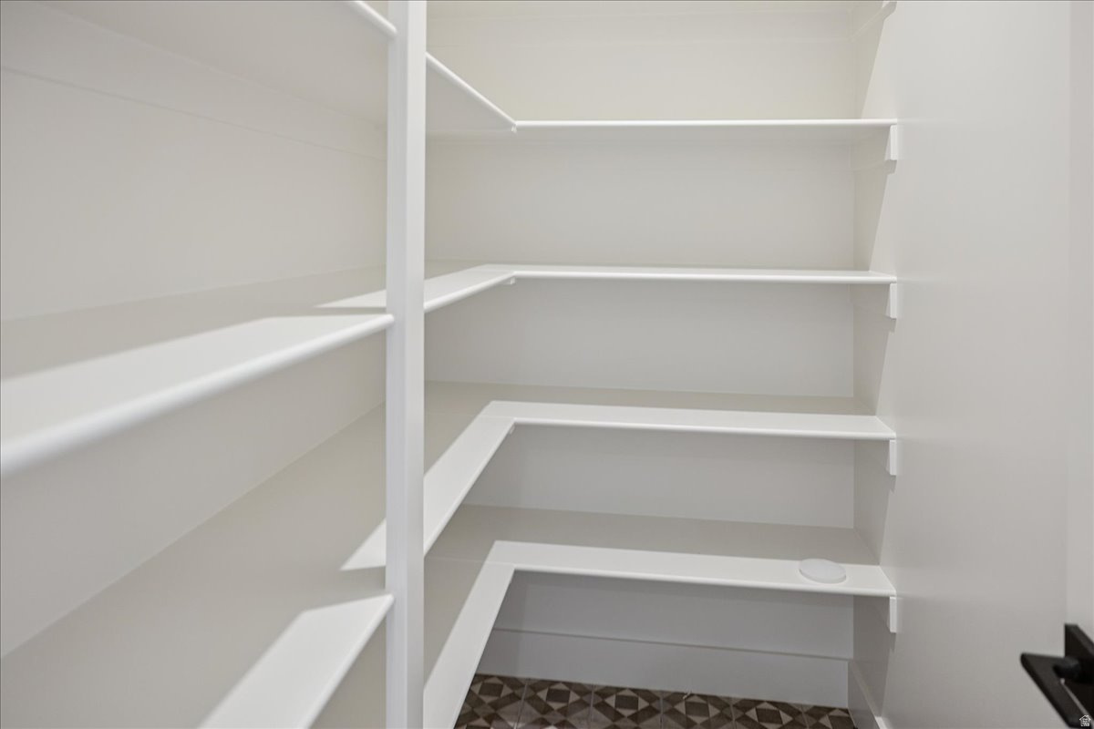 DAYBREAK - Residential