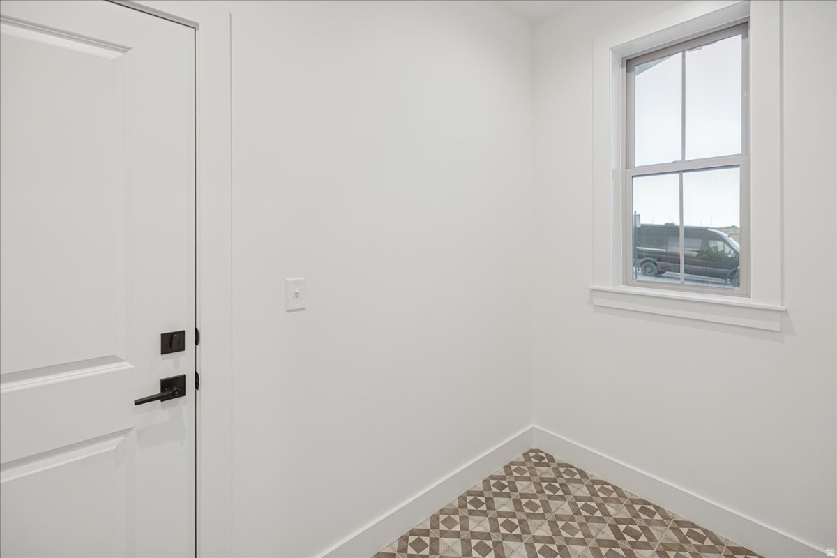 DAYBREAK - Residential