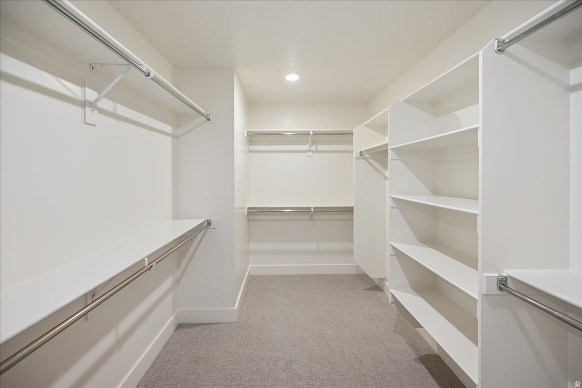 DAYBREAK - Residential