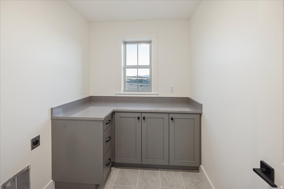 DAYBREAK - Residential