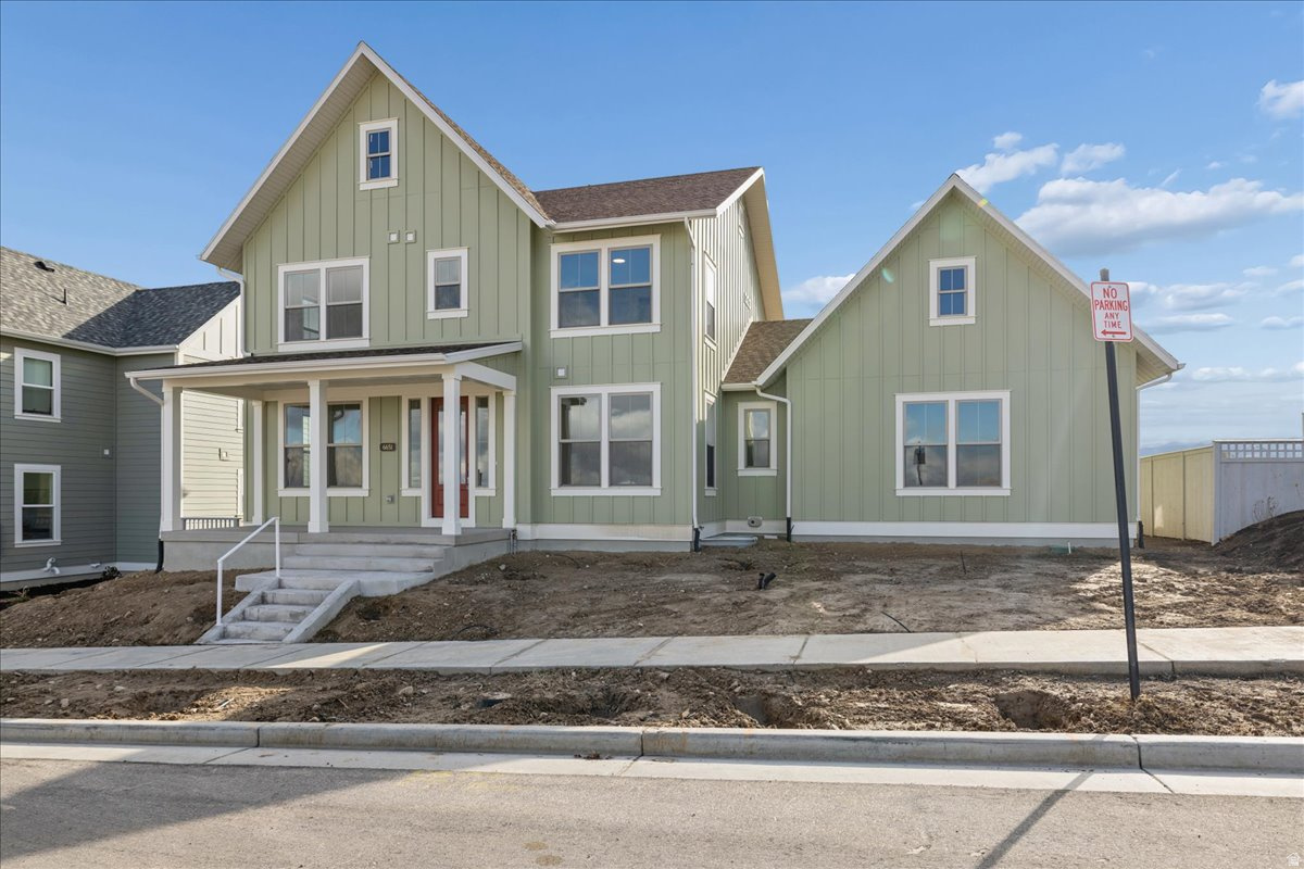 DAYBREAK - Residential