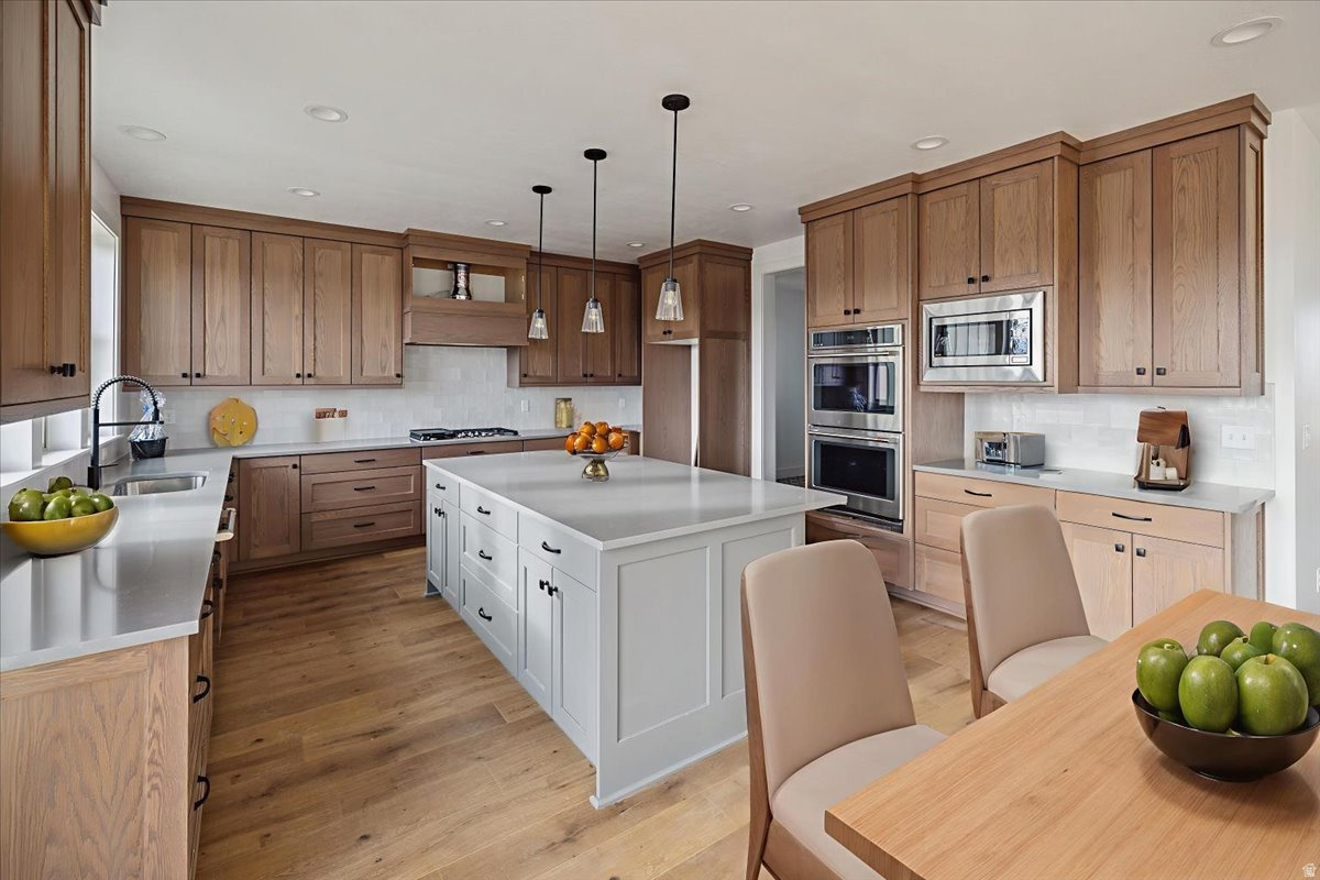 DAYBREAK - Residential