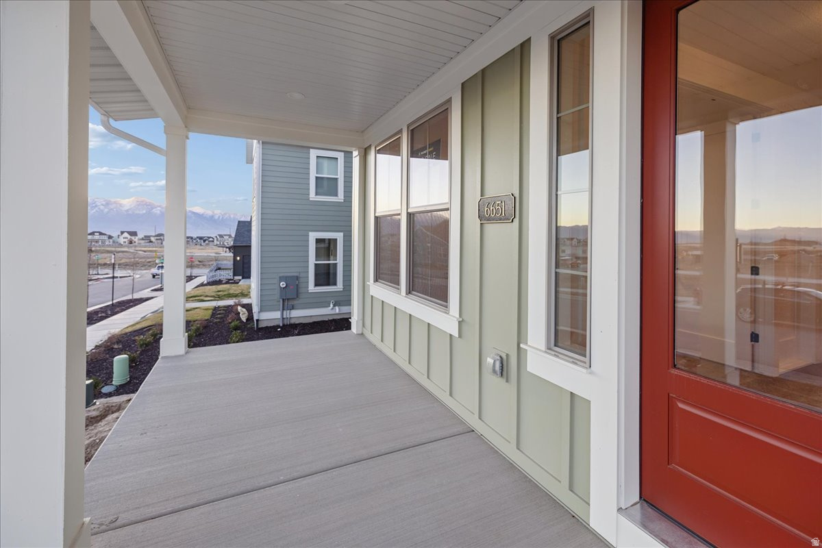 DAYBREAK - Residential