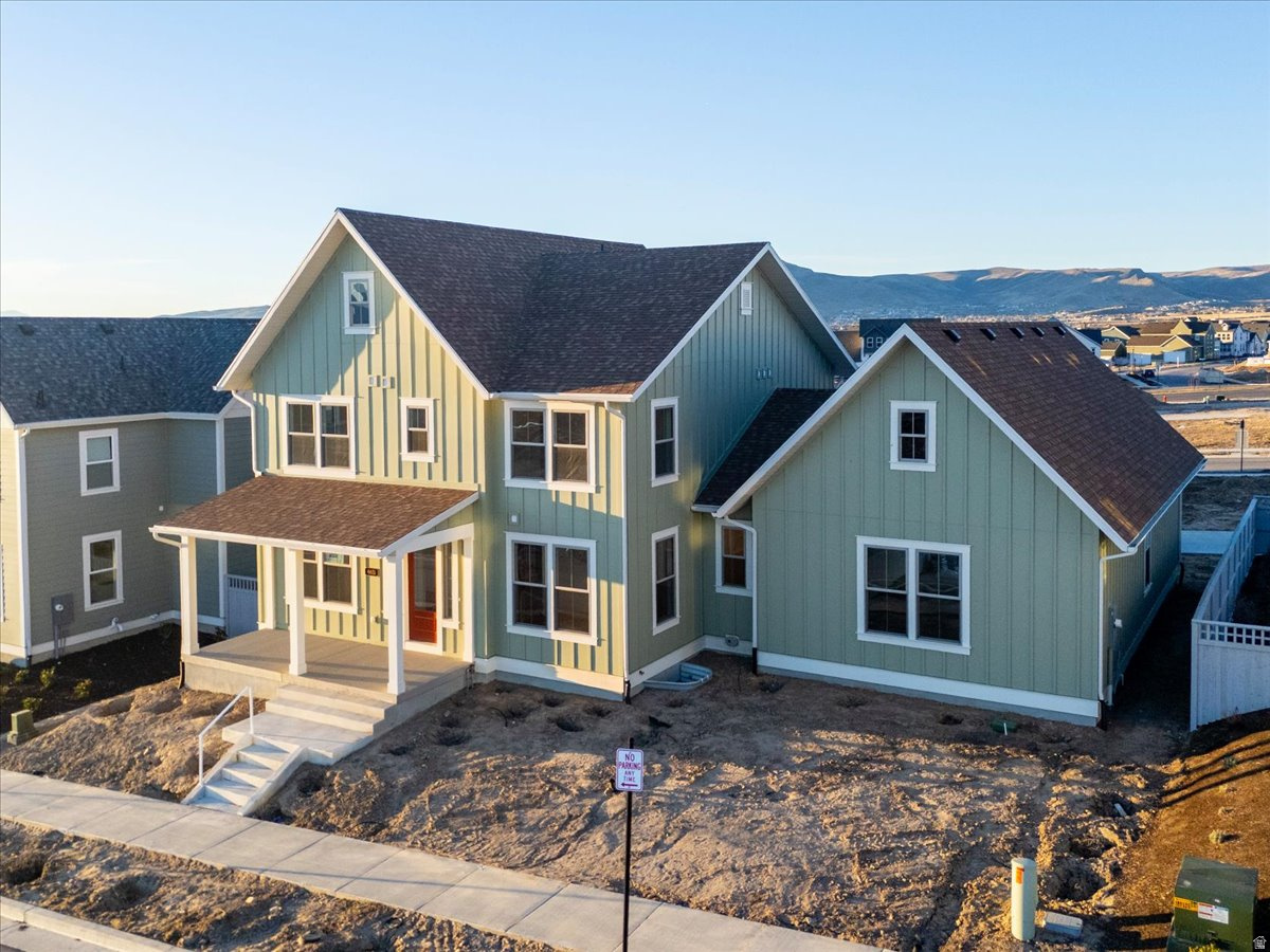 DAYBREAK - Residential