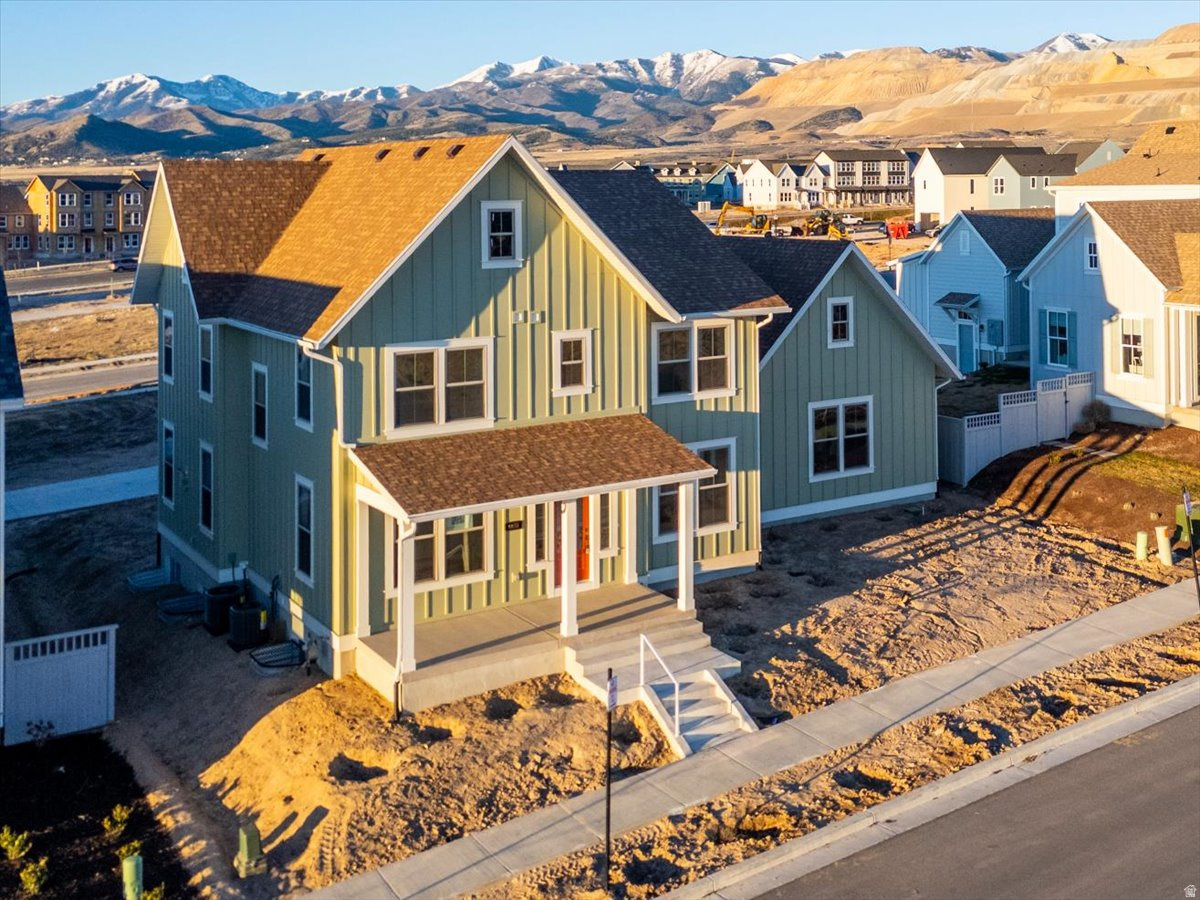 DAYBREAK - Residential