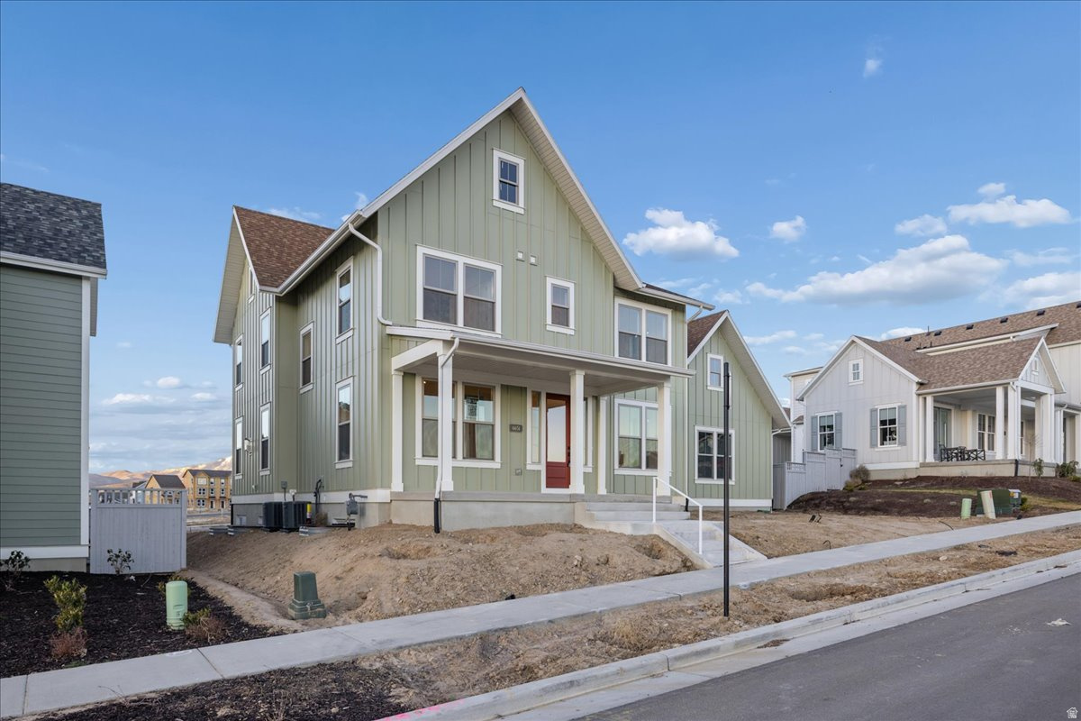 DAYBREAK - Residential