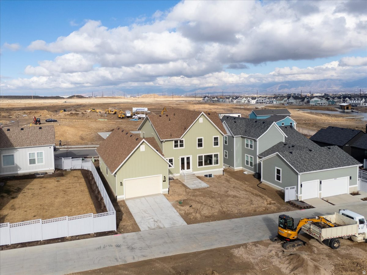 DAYBREAK - Residential