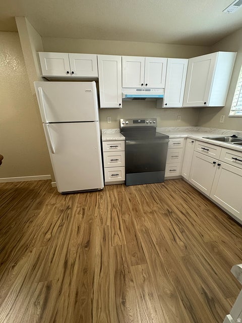 Tiny photo for 2083 S CALIFORNIA AVE #D, Provo, UT 84606 (MLS # 2180417)