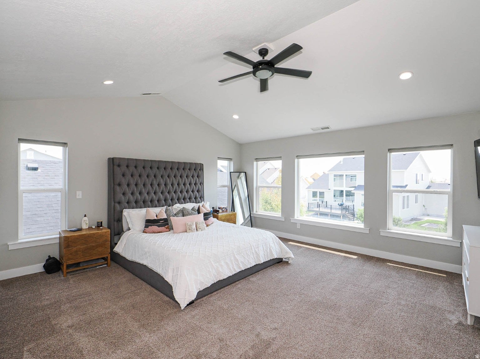 154 E Zinfandel Ln, Vineyard, UT, 84059, USA, 6 Bedrooms Bedrooms, ,4 BathroomsBathrooms,Residential,Active,154 E Zinfandel Ln,2176093