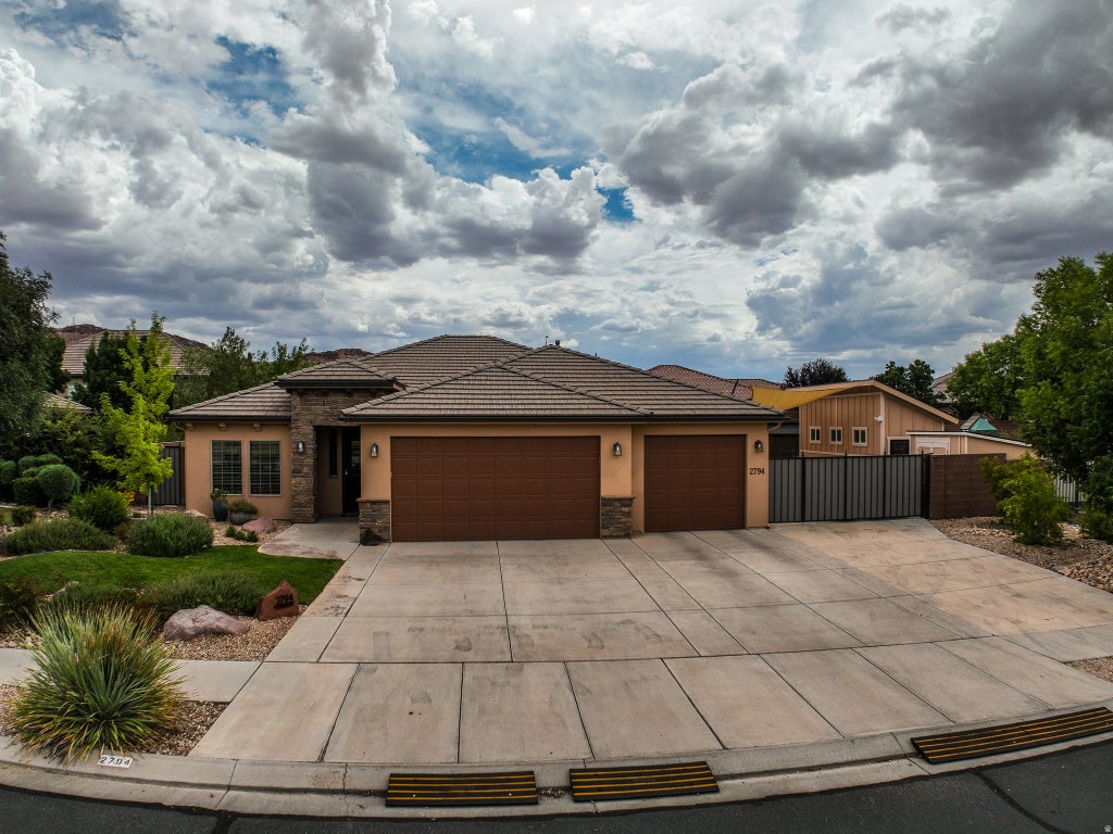 Photo of 2794 E CARMINE DR #LOT 65, Saint George, UT 84790 (MLS # 2182194)