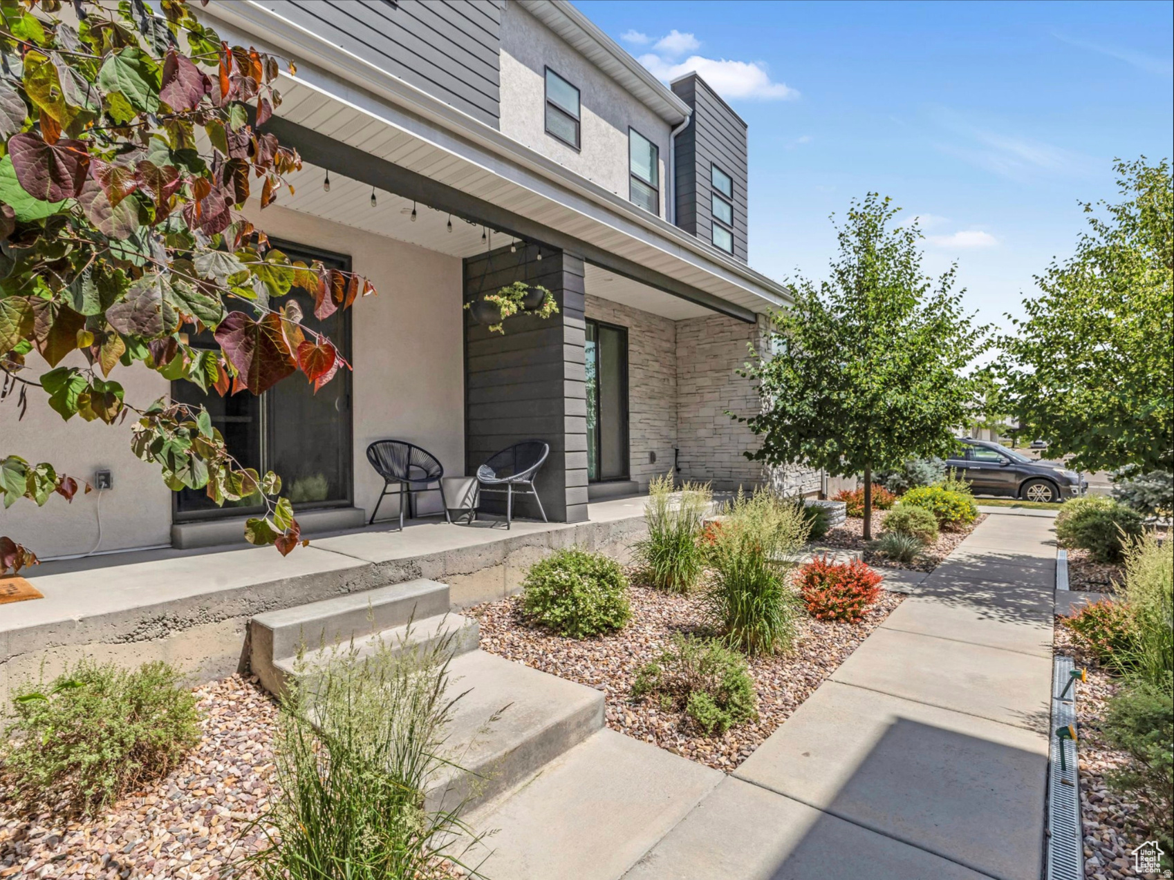 LOFTS AT SANDY - Residential