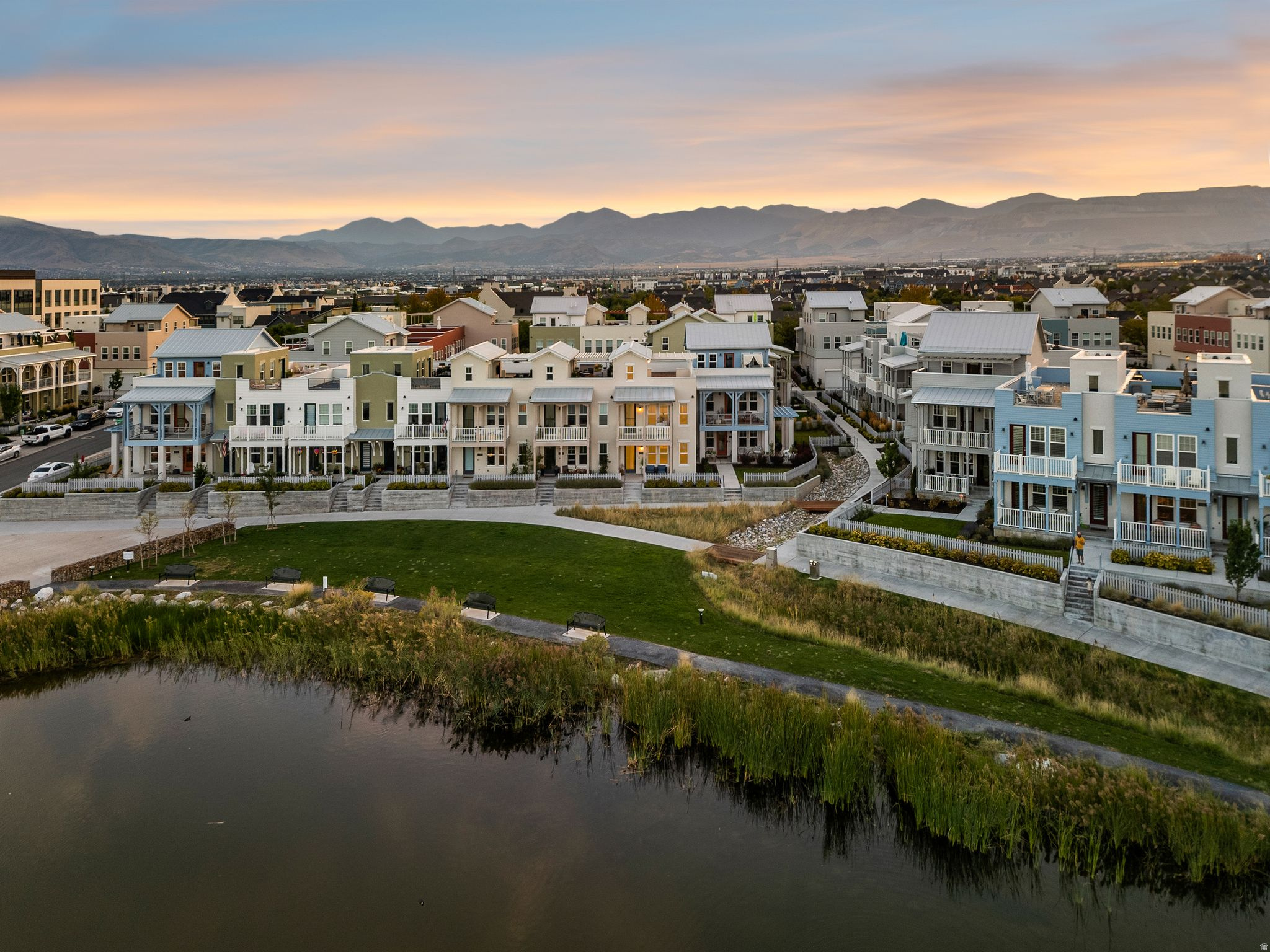 MARINA VLG DYBRK141 - Residential