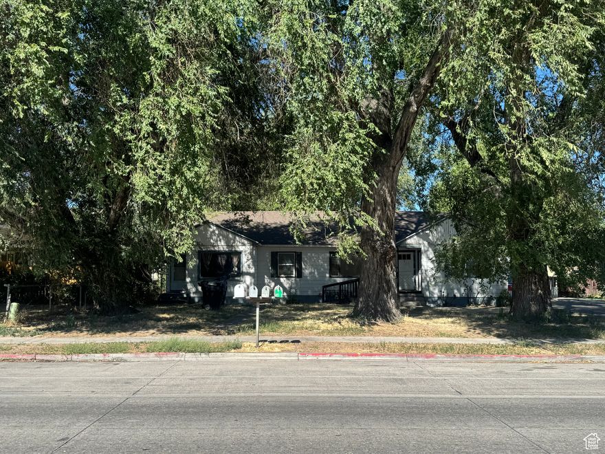 4 Plex + Land Great development opportunity. 0.94 Acres. The value of this property is in the land for developing new homes or apartments. There are two different entryways to the property, one off of Redwood Road and the other off of Gemini Street. Great investment for 26 or more New townhomes to be built. There is a four-plex on the front of the land that brings in a monthly cash flow of around $4,000. Bring your builder, great location close to Trax. Figures are provided as a courtesy estimate only; the Buyer is advised to obtain independent measurements. DO NOT DISTURB TENANTS!! Seller is participating in a 1031; cooperation is requested. Broker/Agent Owned