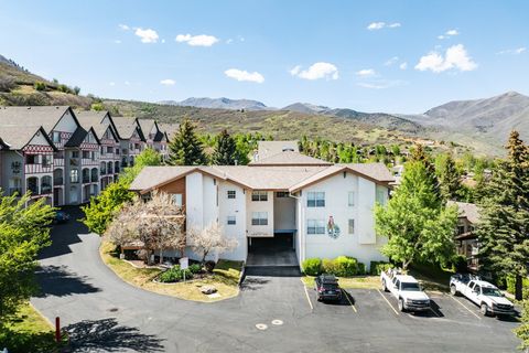 Tiny photo for 1029 ZERMATT DR #8, Midway, UT 84049 (MLS # 2157923)