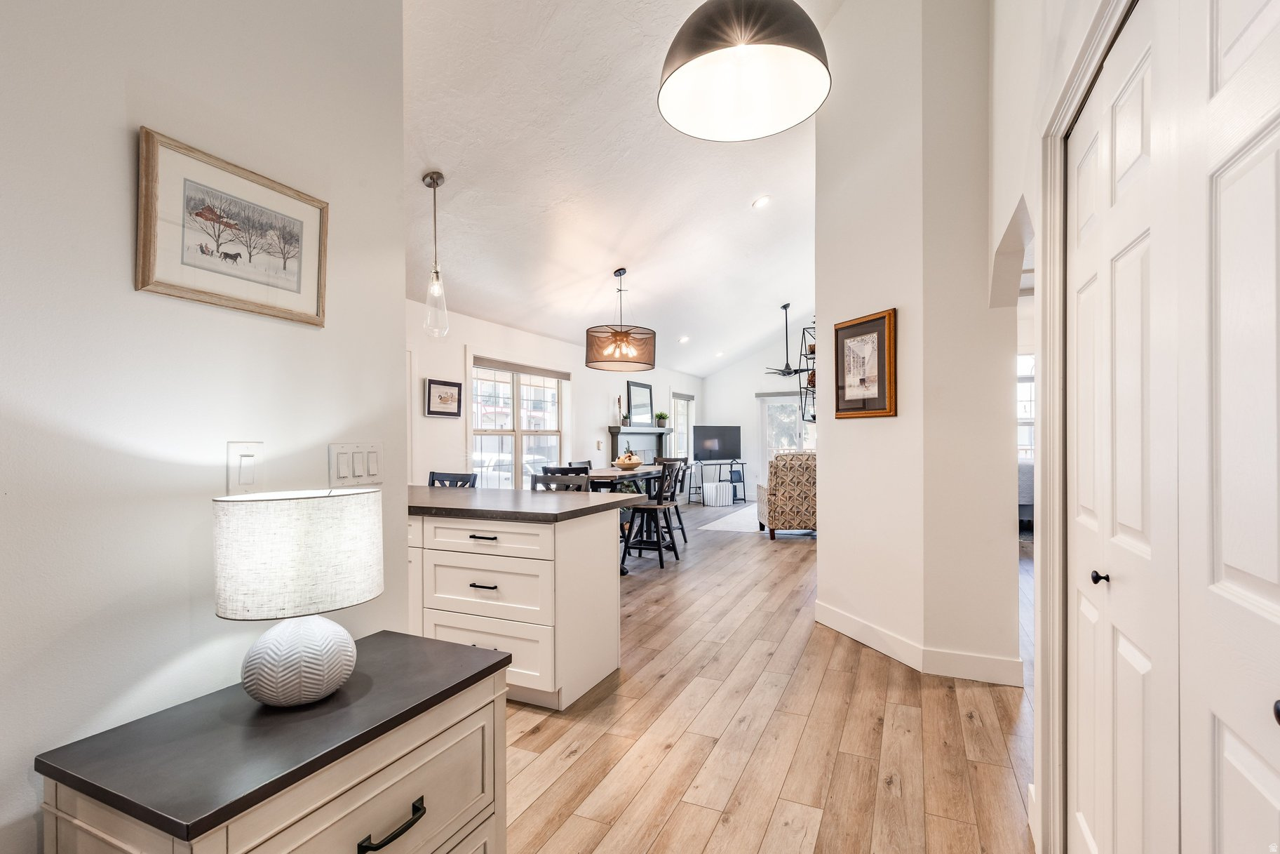 SWISS OAKS - Residential