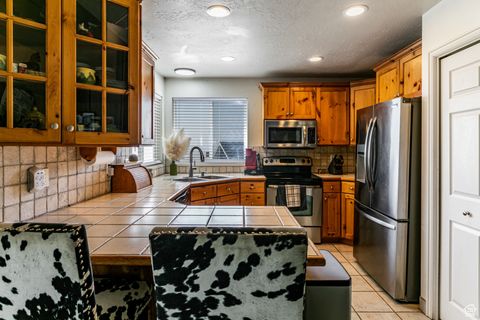 Tiny photo for 702 S ELK MEADOW LOOP, Tooele, UT 84074 (MLS # 2078598)
