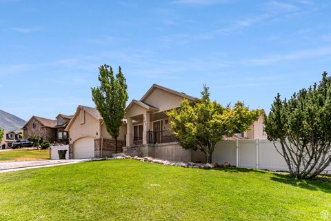 Tiny photo for 702 S ELK MEADOW LOOP, Tooele, UT 84074 (MLS # 2078598)