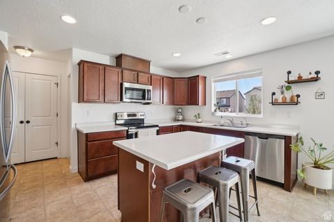 Tiny photo for 898 S 240 W, American Fork, UT 84003 (MLS # 2119103)
