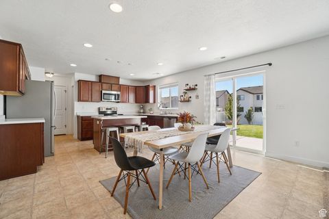 Tiny photo for 898 S 240 W, American Fork, UT 84003 (MLS # 2119103)