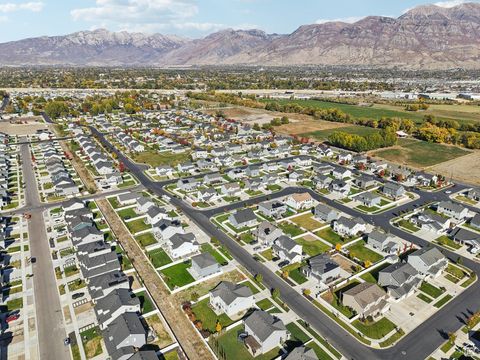 Tiny photo for 898 S 240 W, American Fork, UT 84003 (MLS # 2119103)