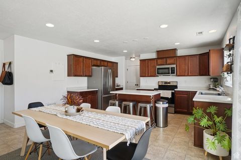 Tiny photo for 898 S 240 W, American Fork, UT 84003 (MLS # 2119103)