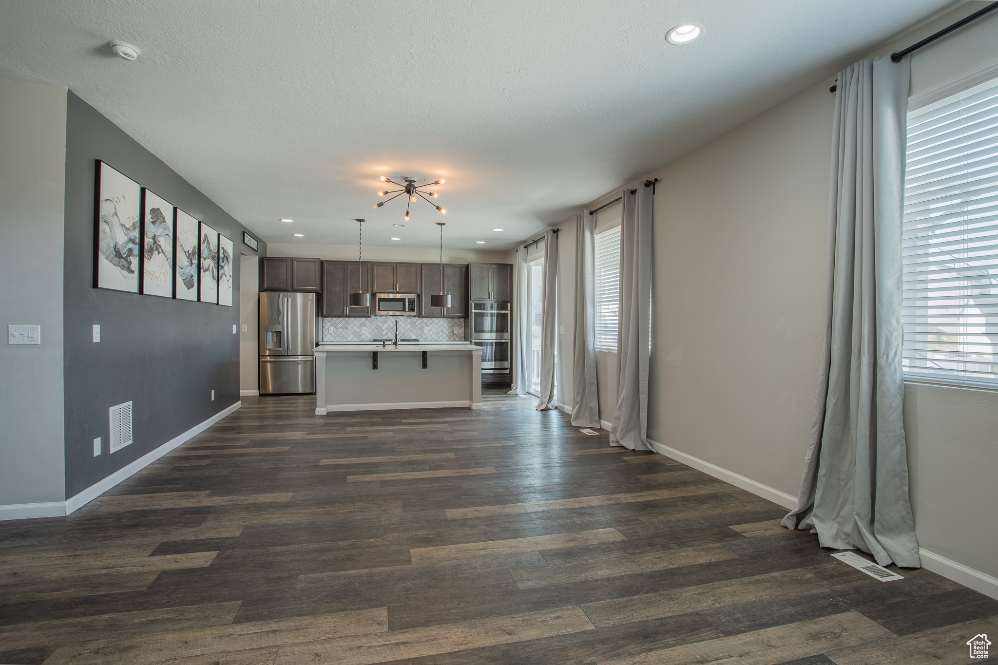 VISTAS@EASTGATE - Residential