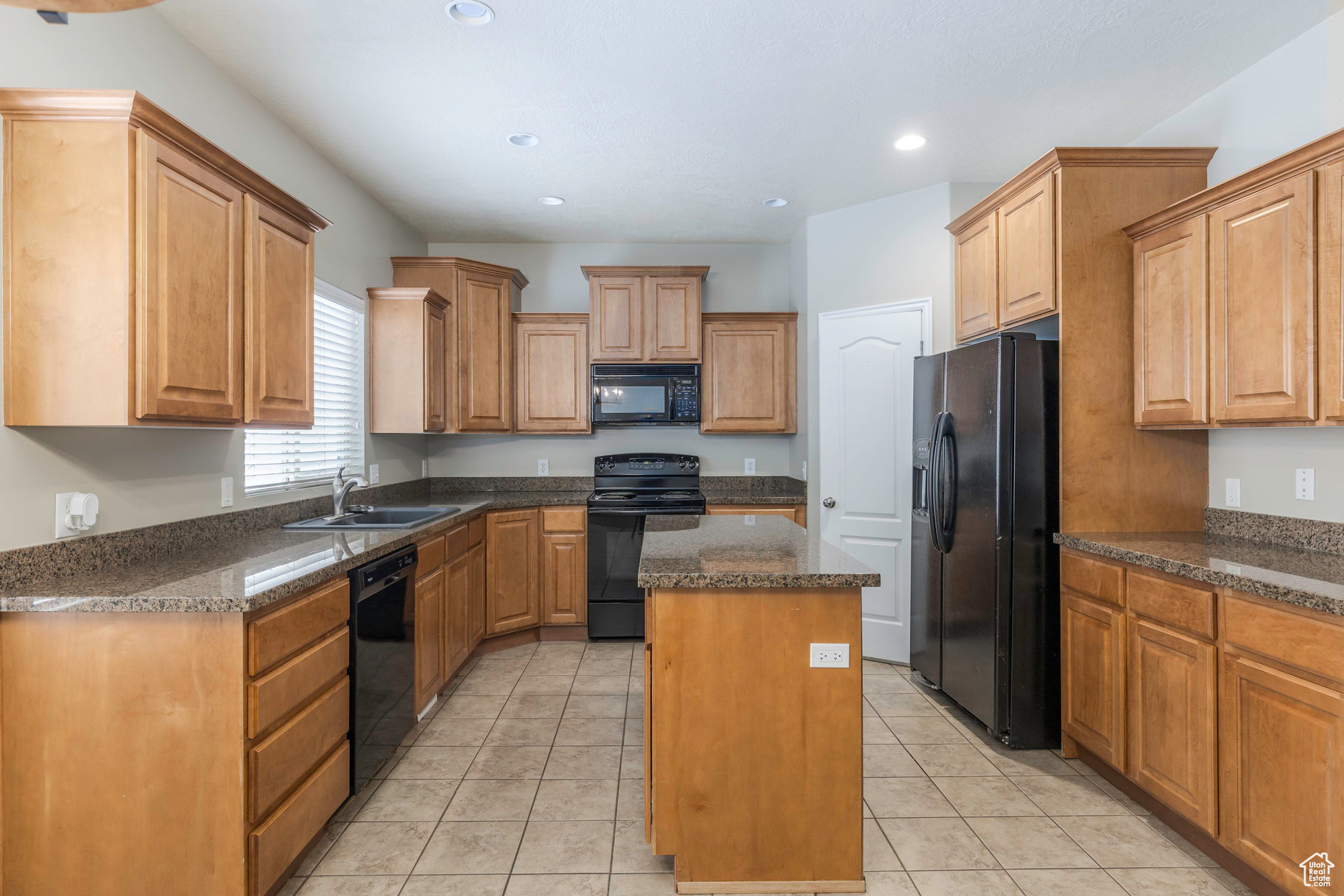 898 E Tendoy Ct, Draper, Utah image 5