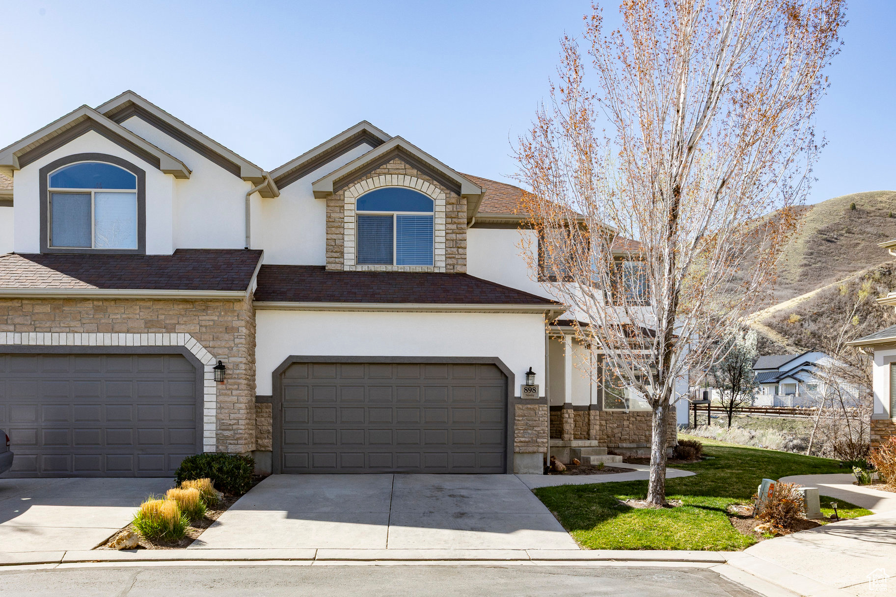 898 E Tendoy Ct, Draper, Utah image 1