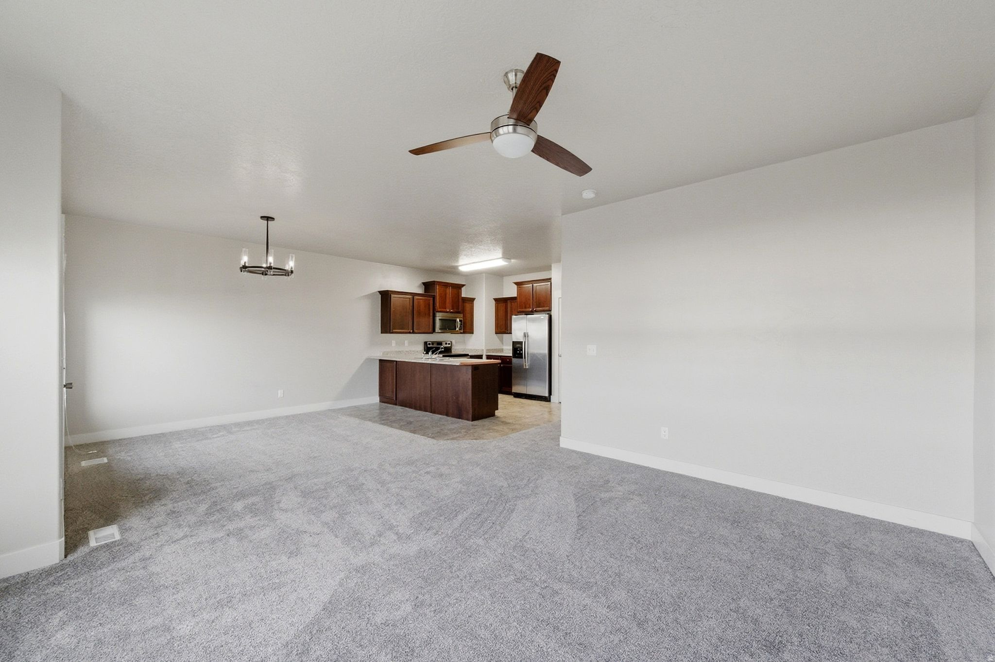 GABLES AT SARATOGA SPRINGS - Residential