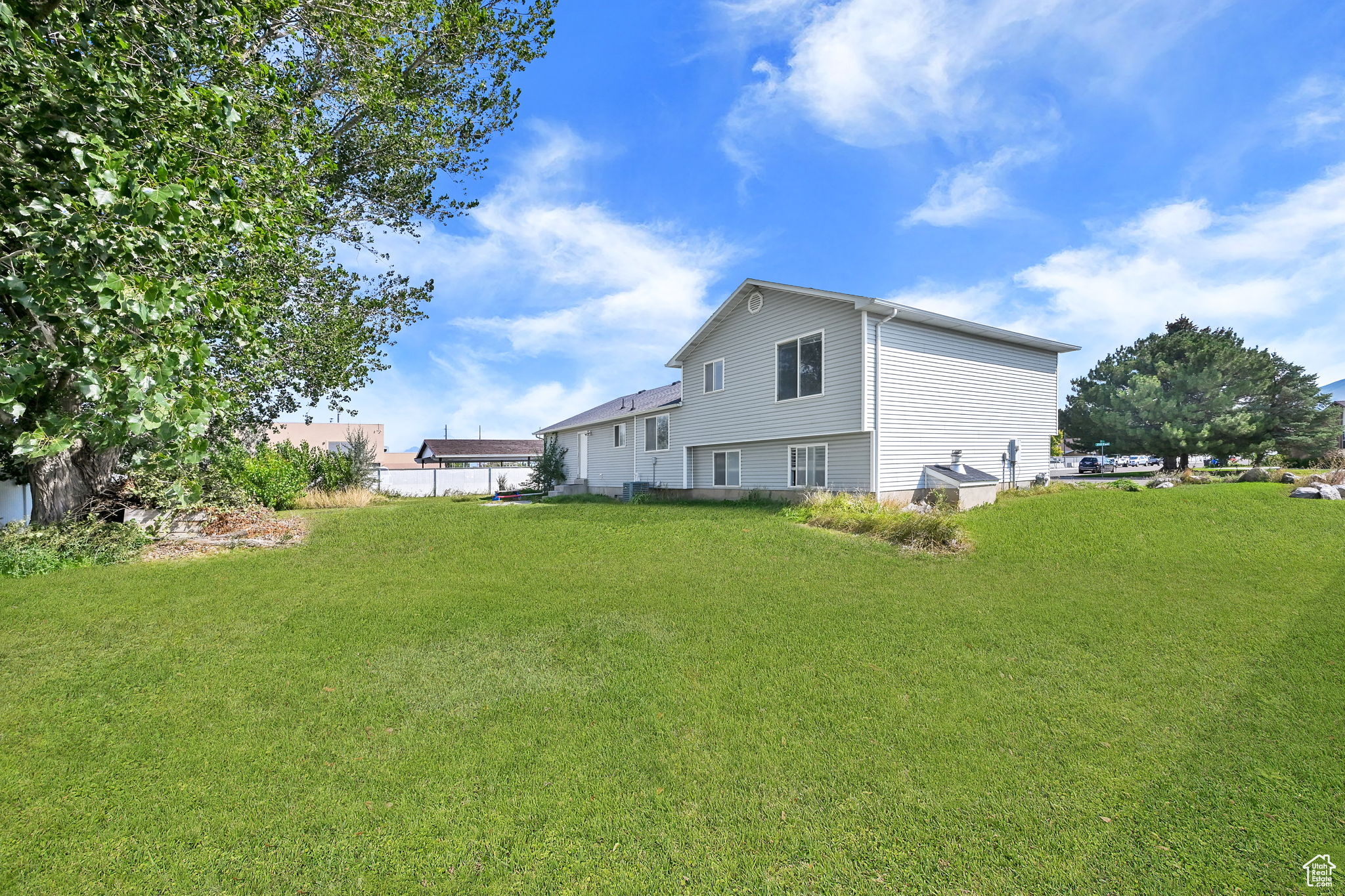 HOLMGREN - Residential