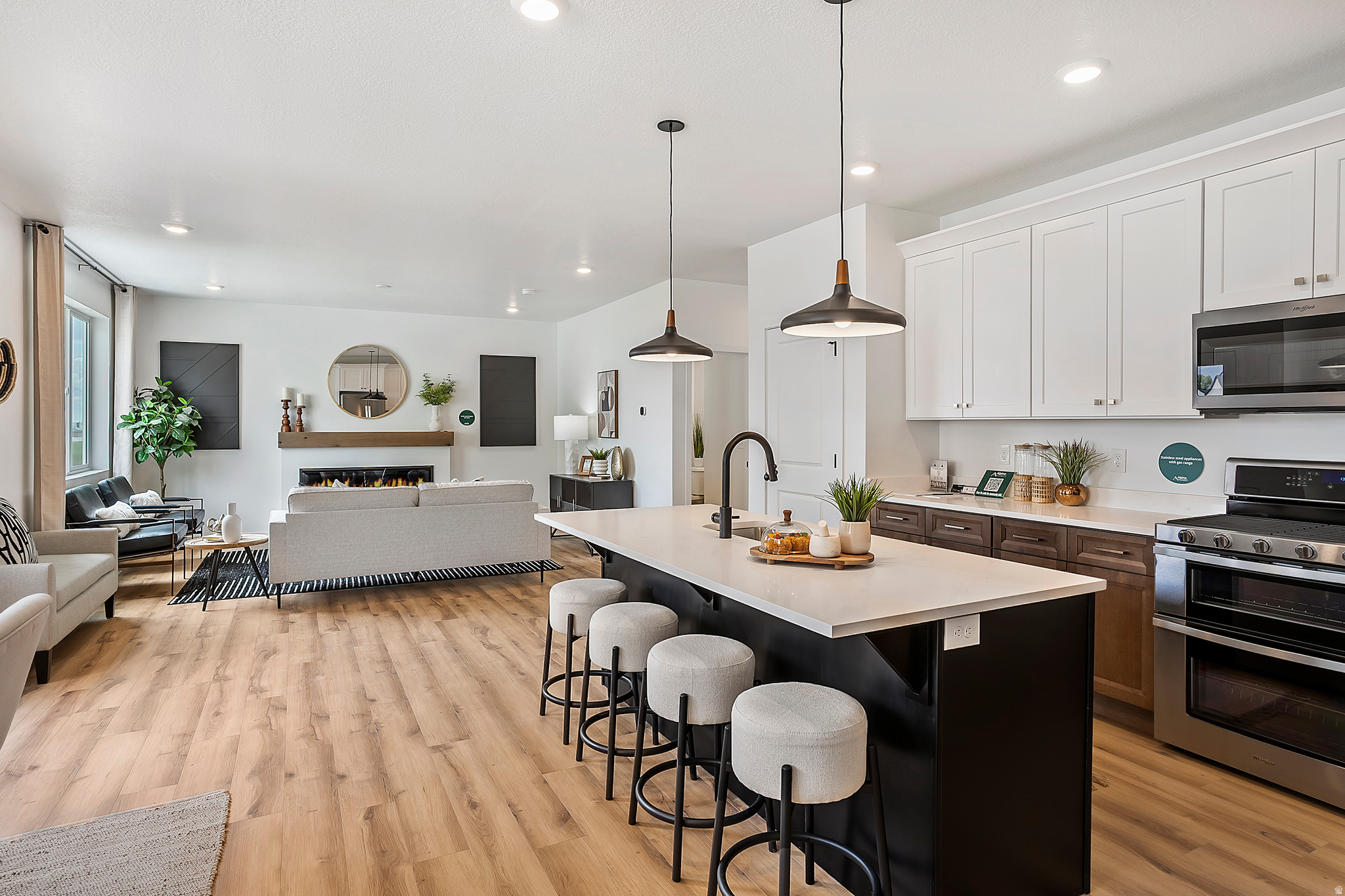 IVIE MEADOWS - Residential