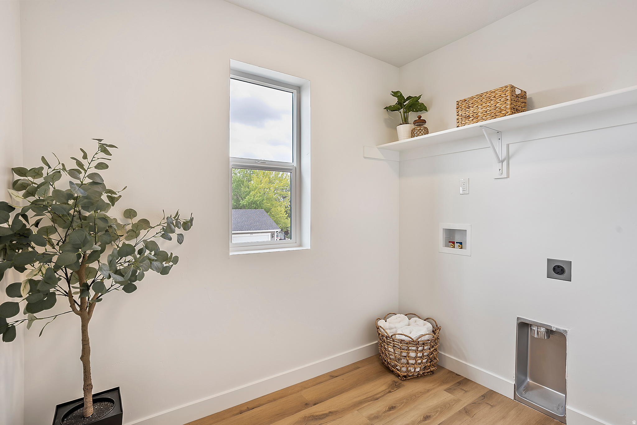 IVIE MEADOWS - Residential