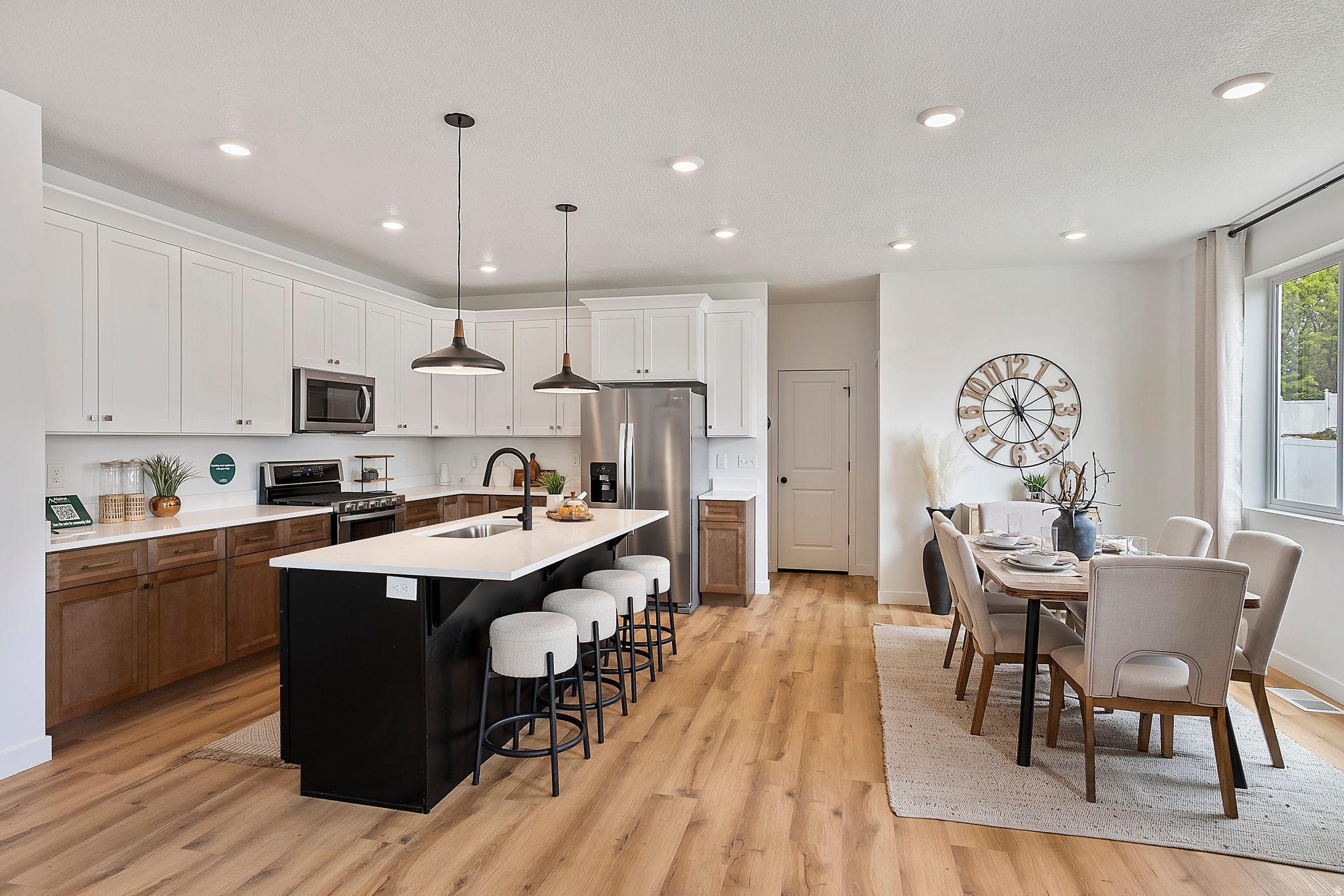 IVIE MEADOWS - Residential