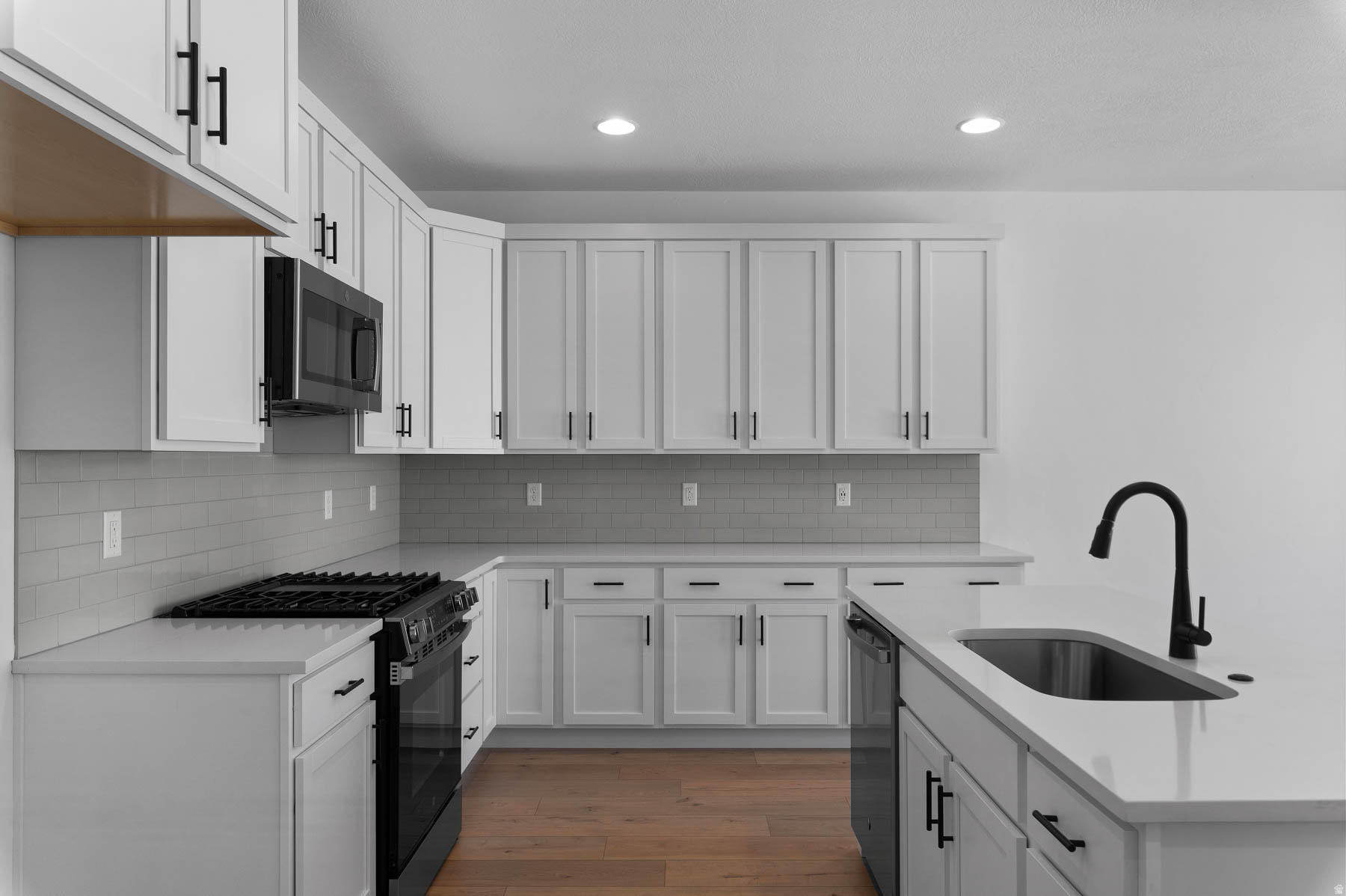 CRANEFIELD EST COLLECTION 1604 - Residential