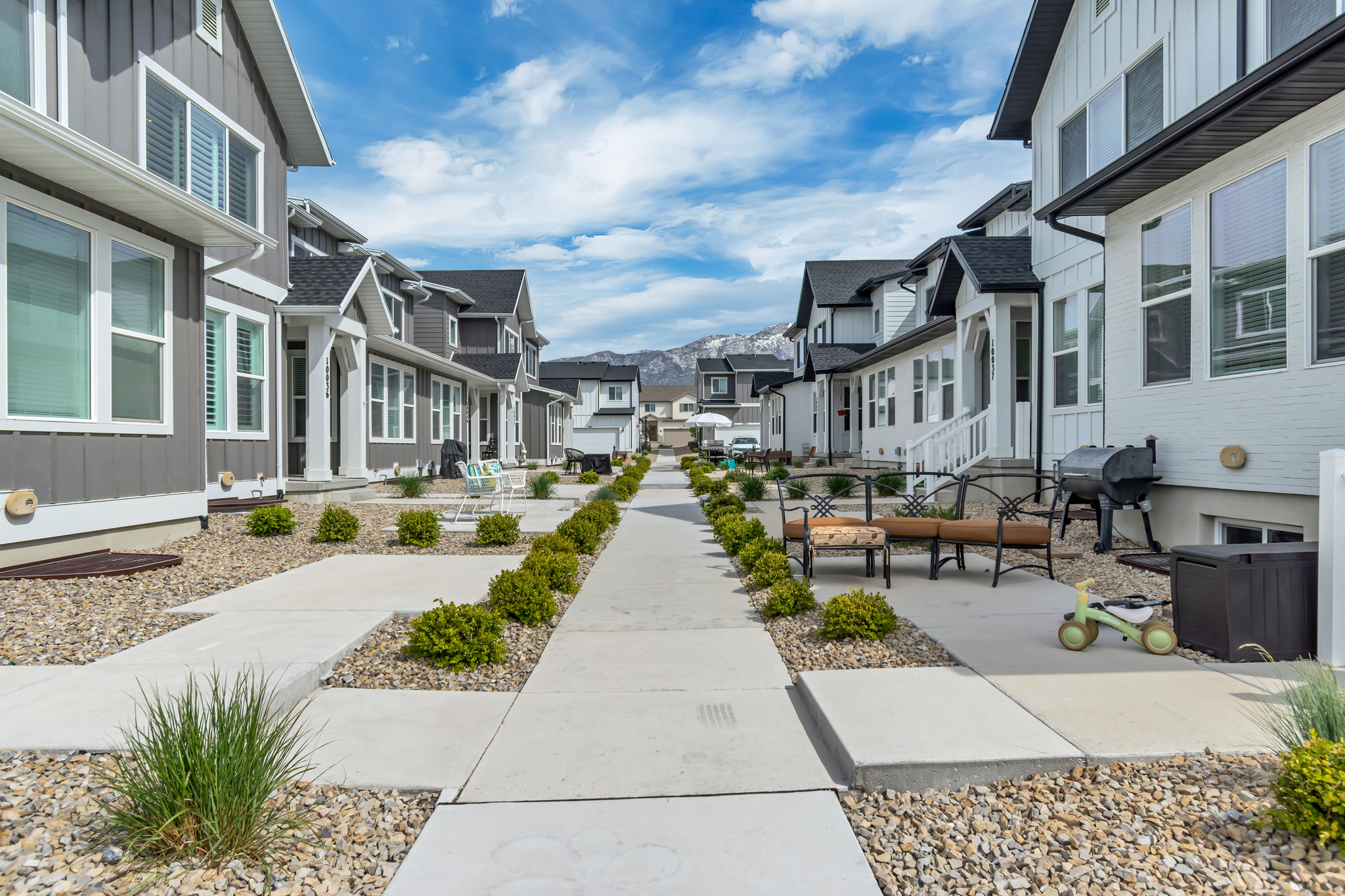 RIDGEVIEW - Residential