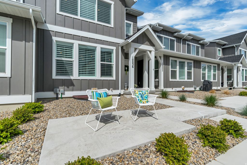 Photo of 10036 N LIMESTONE WAY, Highland, UT 84003 (MLS # 2152989)
