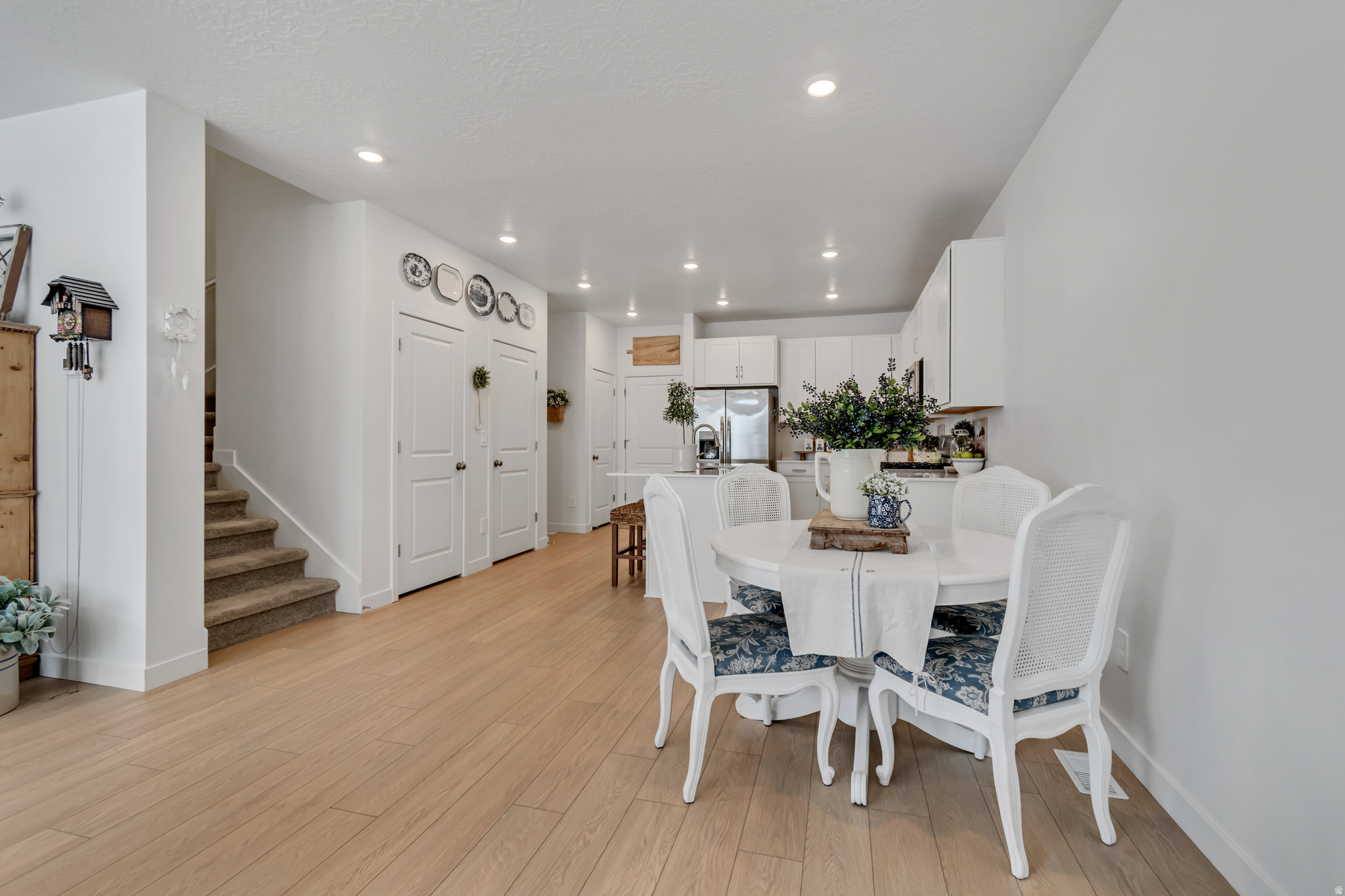 RIDGEVIEW - Residential