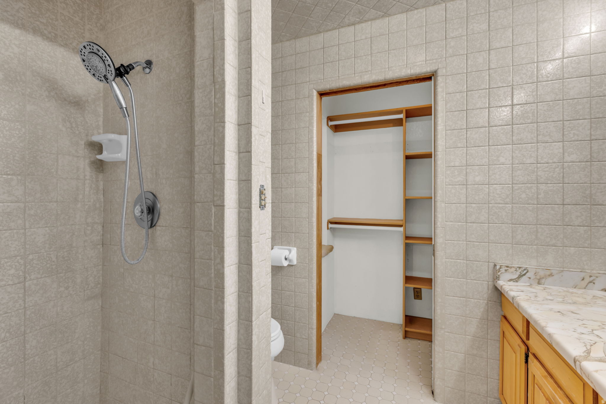 NORTH SUMMIT - Residential