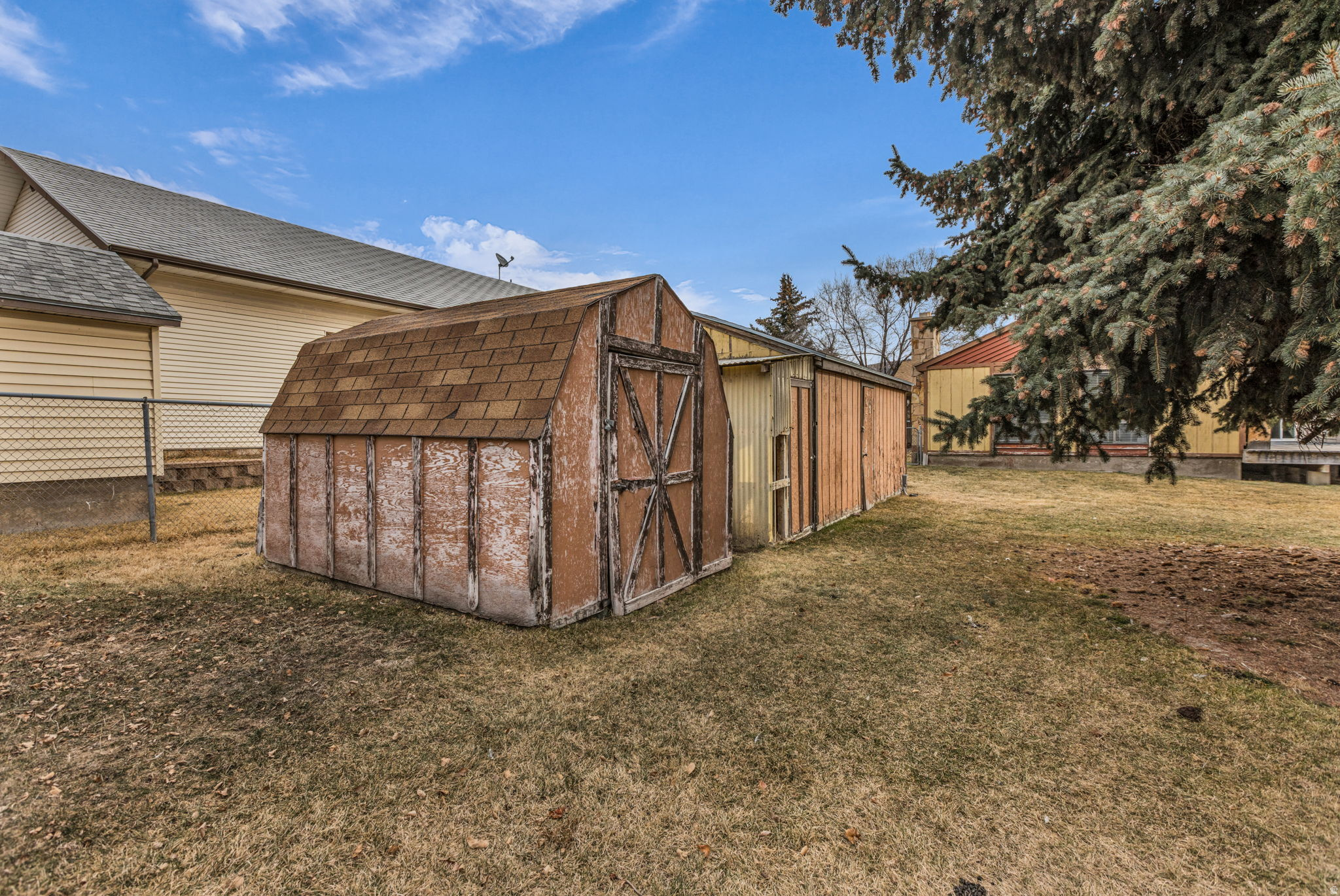 NORTH SUMMIT - Residential